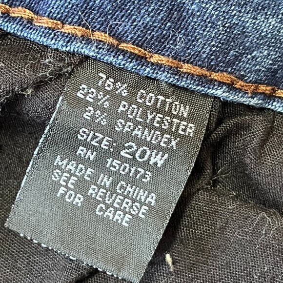 Thorn Dark Blue Denim Mid Rise Tapered Jeans Size 20 W - Picture 4 of 8